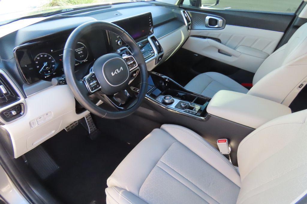 used 2023 Kia Sorento Hybrid car, priced at $29,806