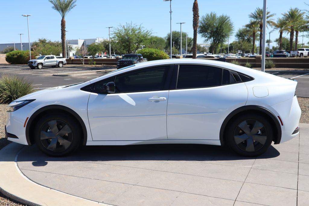 new 2026 Toyota Prius Plug-In Hybrid car, priced at $36,039