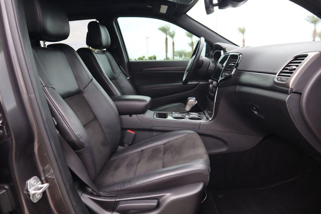 used 2020 Jeep Grand Cherokee car, priced at $20,904