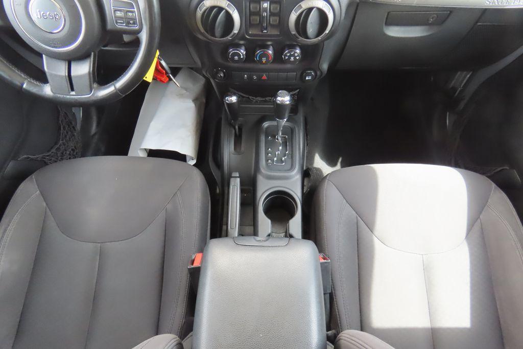 used 2015 Jeep Wrangler Unlimited car, priced at $15,447