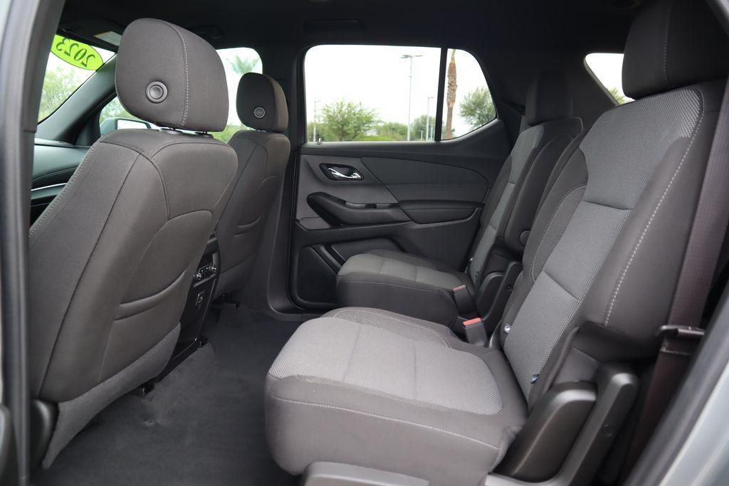 used 2023 Chevrolet Traverse car, priced at $25,987