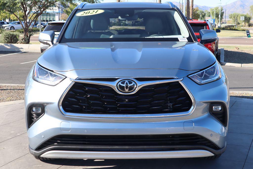 used 2021 Toyota Highlander car, priced at $33,982