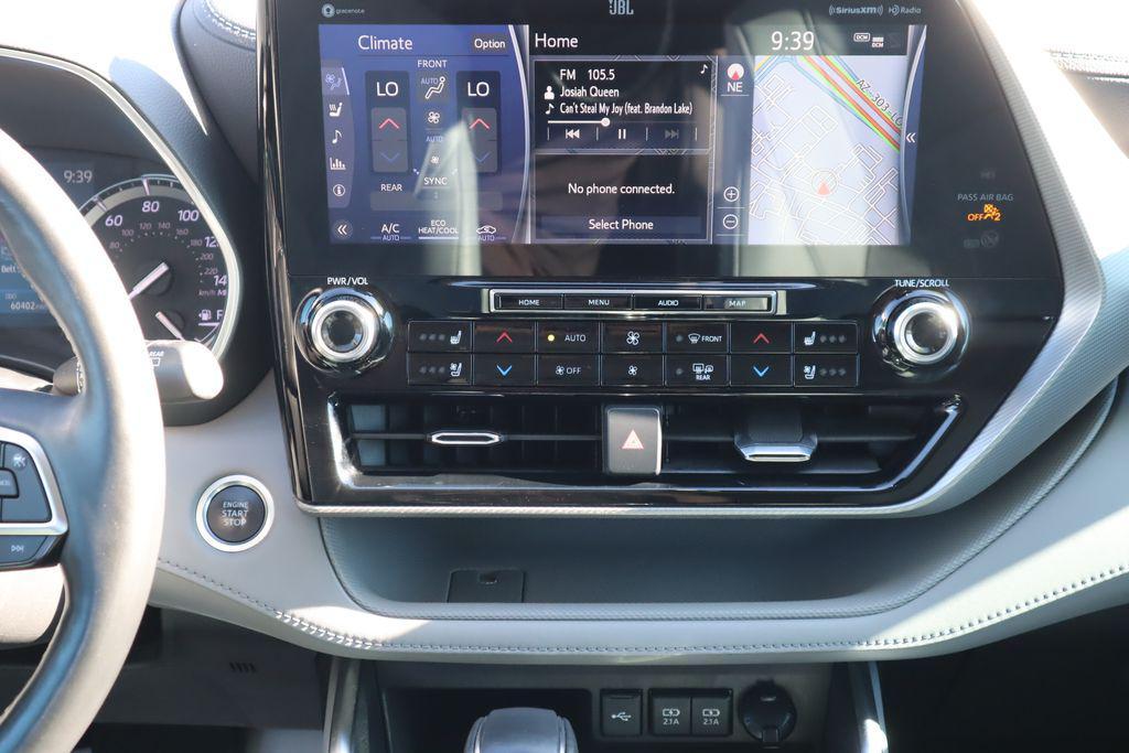 used 2021 Toyota Highlander car, priced at $33,982