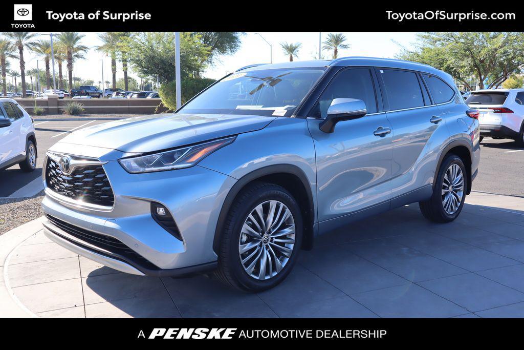 used 2021 Toyota Highlander car, priced at $33,982