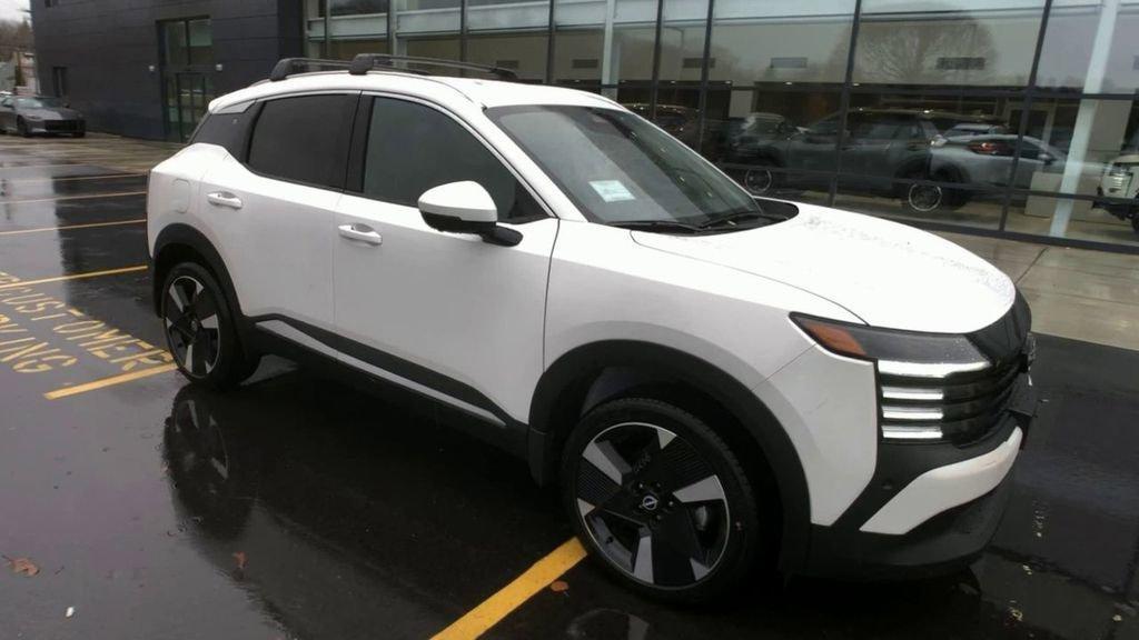 new 2025 Nissan Kicks car, priced at $30,335