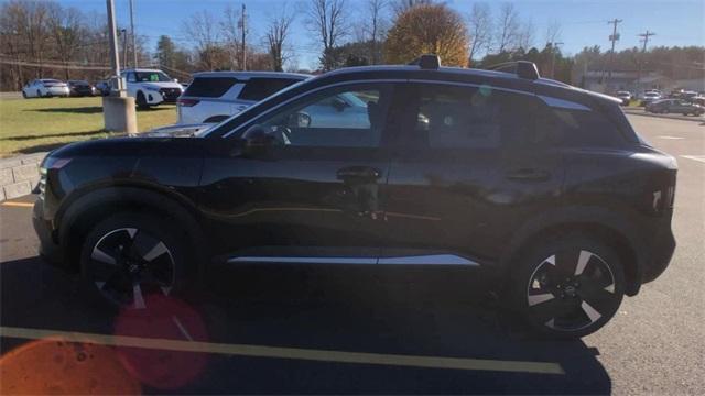 new 2025 Nissan Kicks car, priced at $31,930