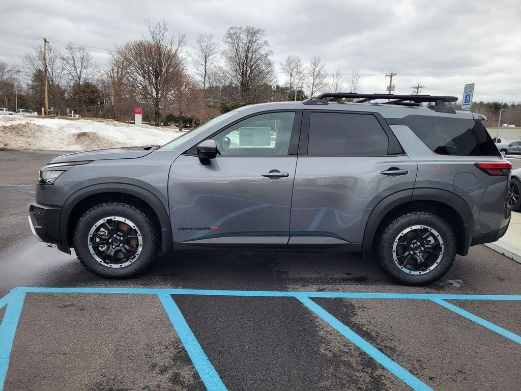 new 2025 Nissan Pathfinder car, priced at $44,175