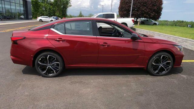 new 2025 Nissan Altima car, priced at $32,800