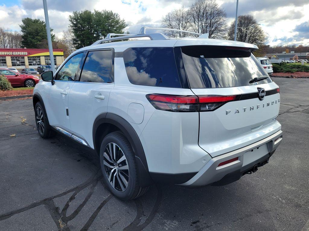 new 2025 Nissan Pathfinder car, priced at $46,822