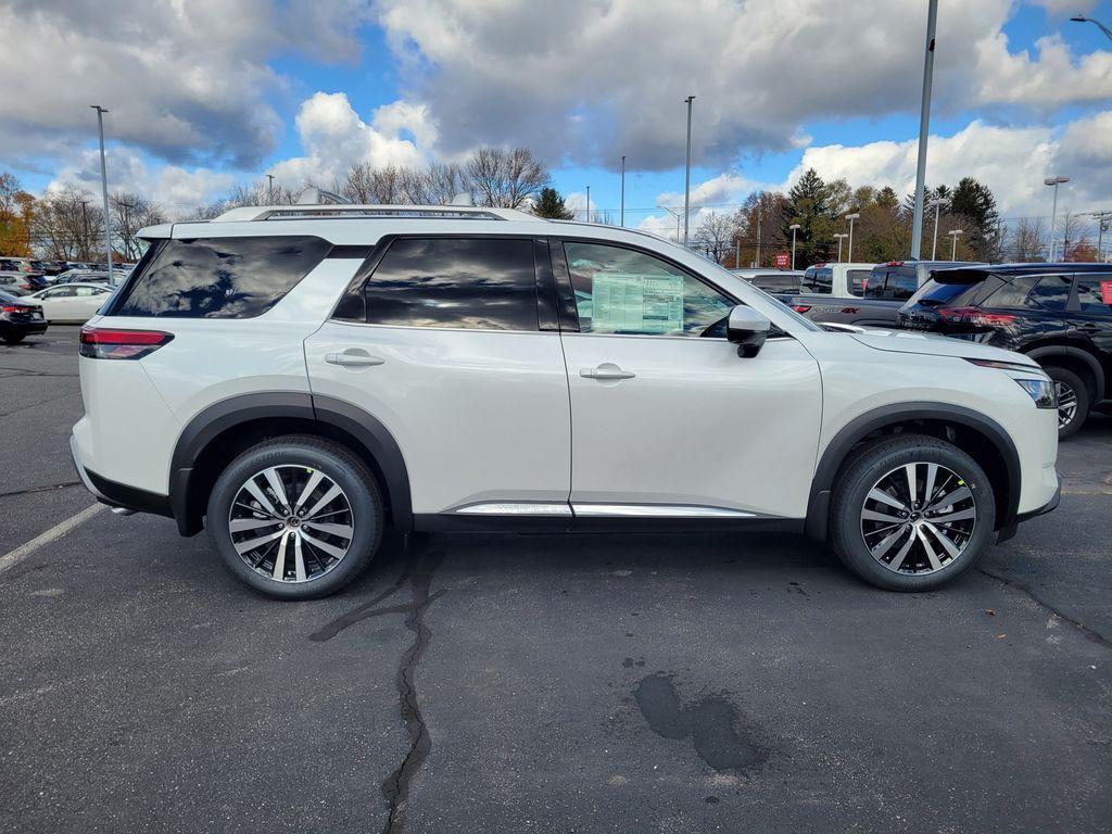 new 2025 Nissan Pathfinder car, priced at $46,822