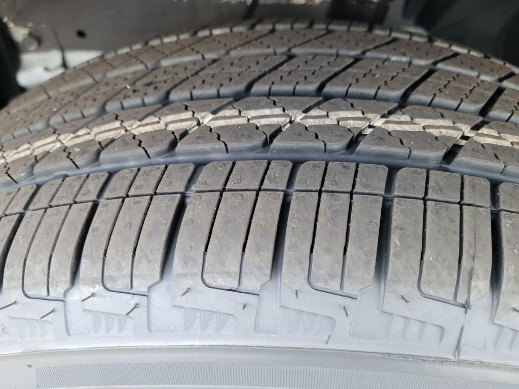 new 2025 Nissan Pathfinder car, priced at $46,822