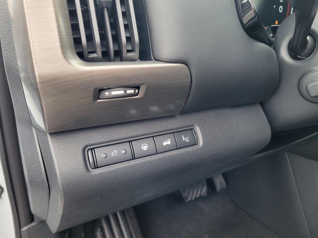 new 2025 Nissan Pathfinder car, priced at $46,822