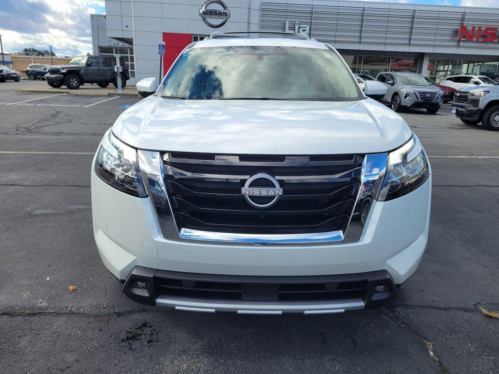 new 2025 Nissan Pathfinder car, priced at $46,822