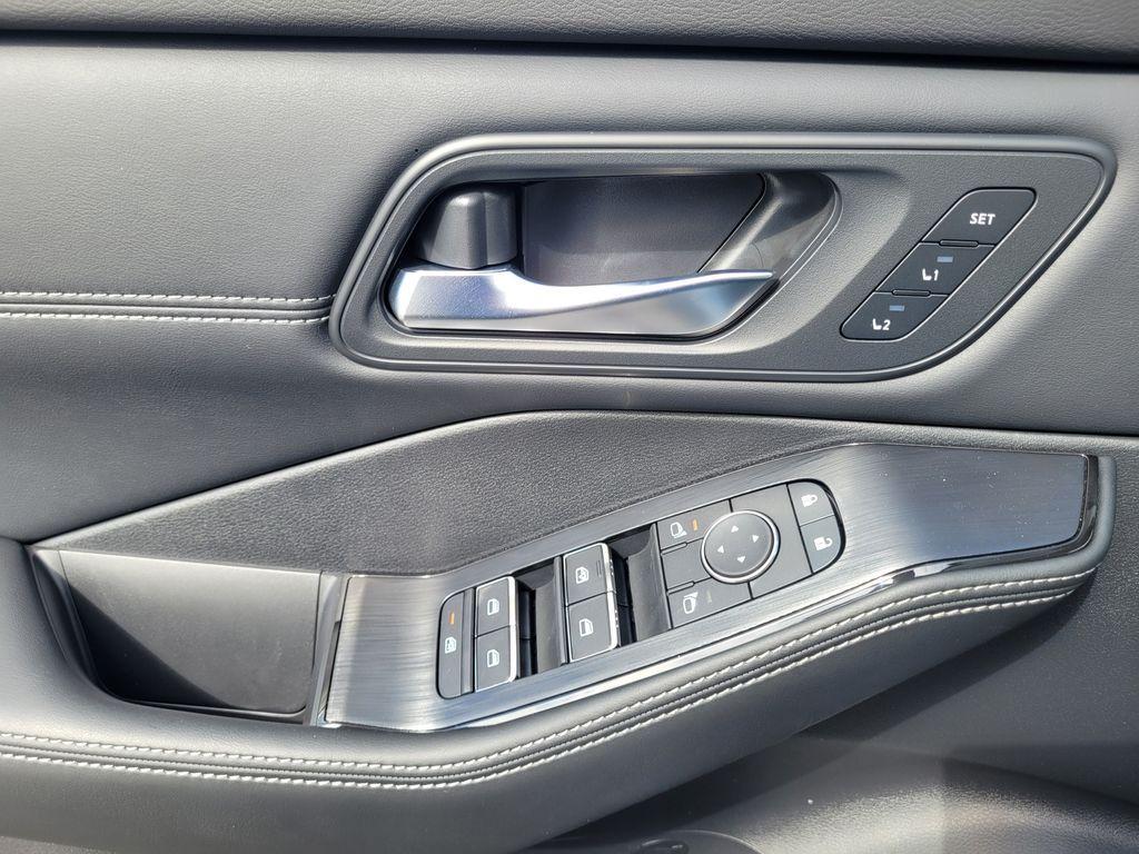 new 2025 Nissan Rogue car, priced at $42,515