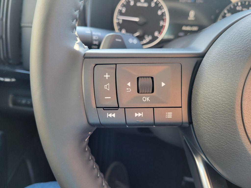 new 2025 Nissan Pathfinder car, priced at $43,165