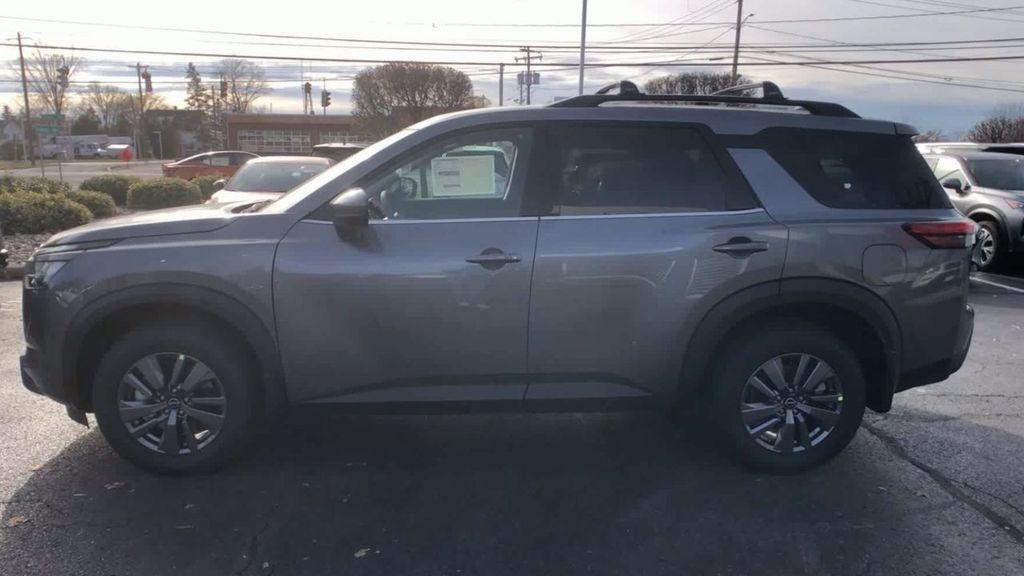 new 2025 Nissan Pathfinder car, priced at $41,368