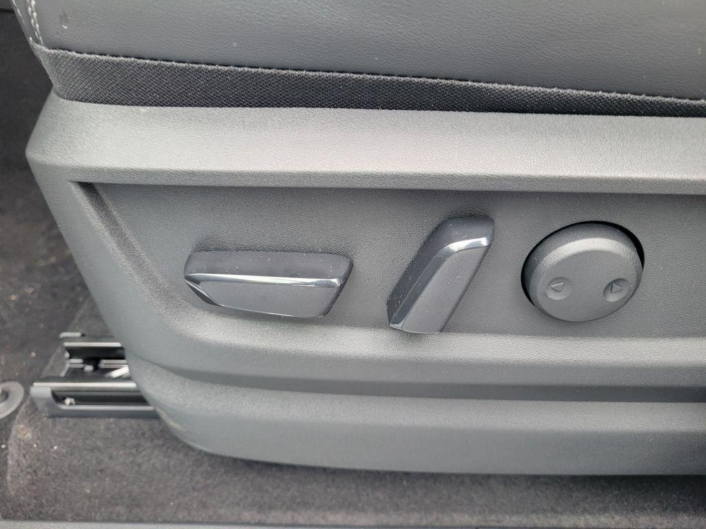 new 2025 Nissan Armada car, priced at $70,131