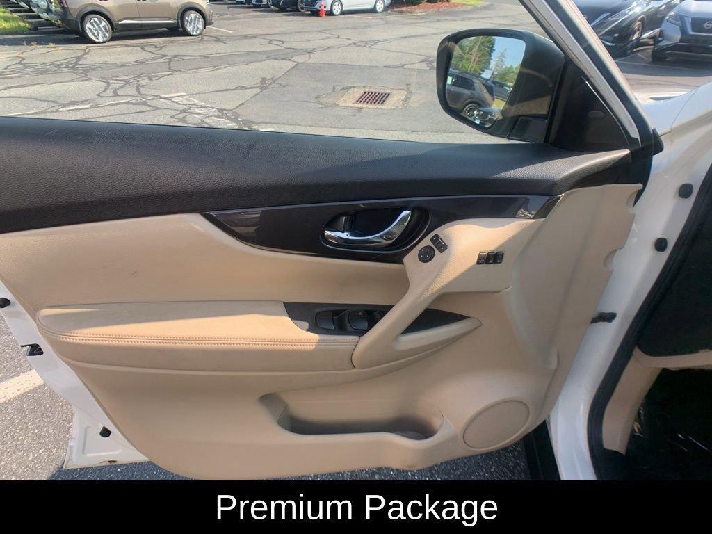 used 2020 Nissan Rogue car, priced at $17,499