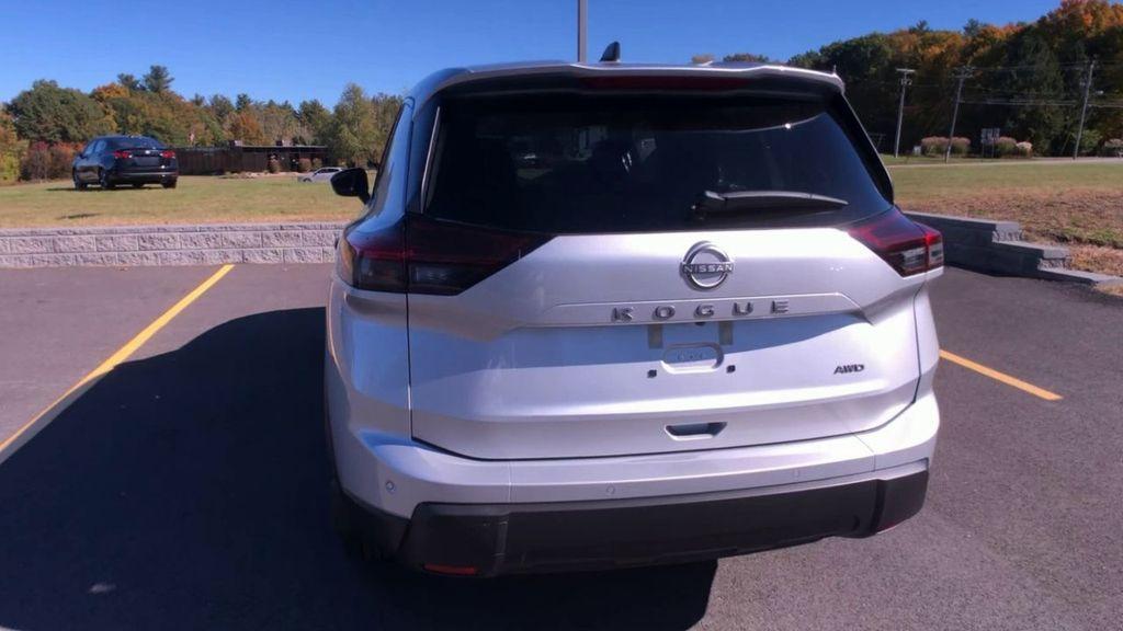 new 2025 Nissan Rogue car