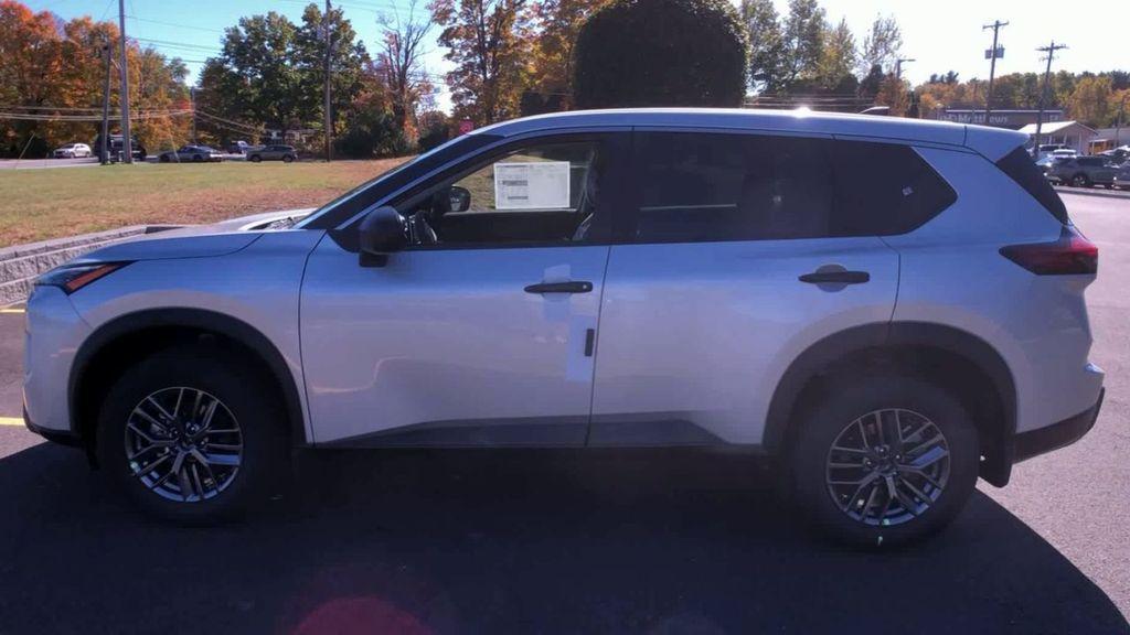 new 2025 Nissan Rogue car