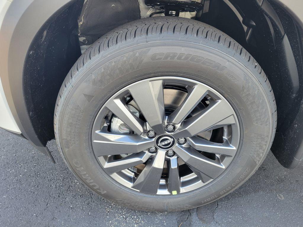 new 2025 Nissan Pathfinder car, priced at $37,381