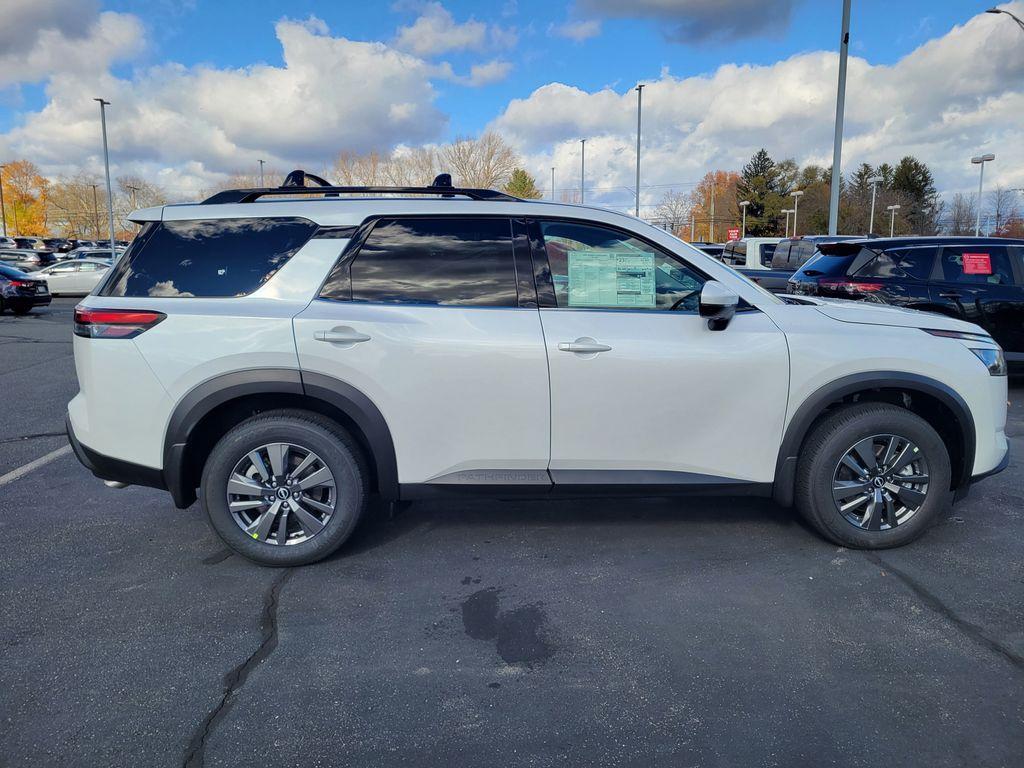 new 2025 Nissan Pathfinder car, priced at $37,381
