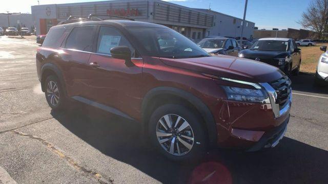 new 2025 Nissan Pathfinder car, priced at $48,530