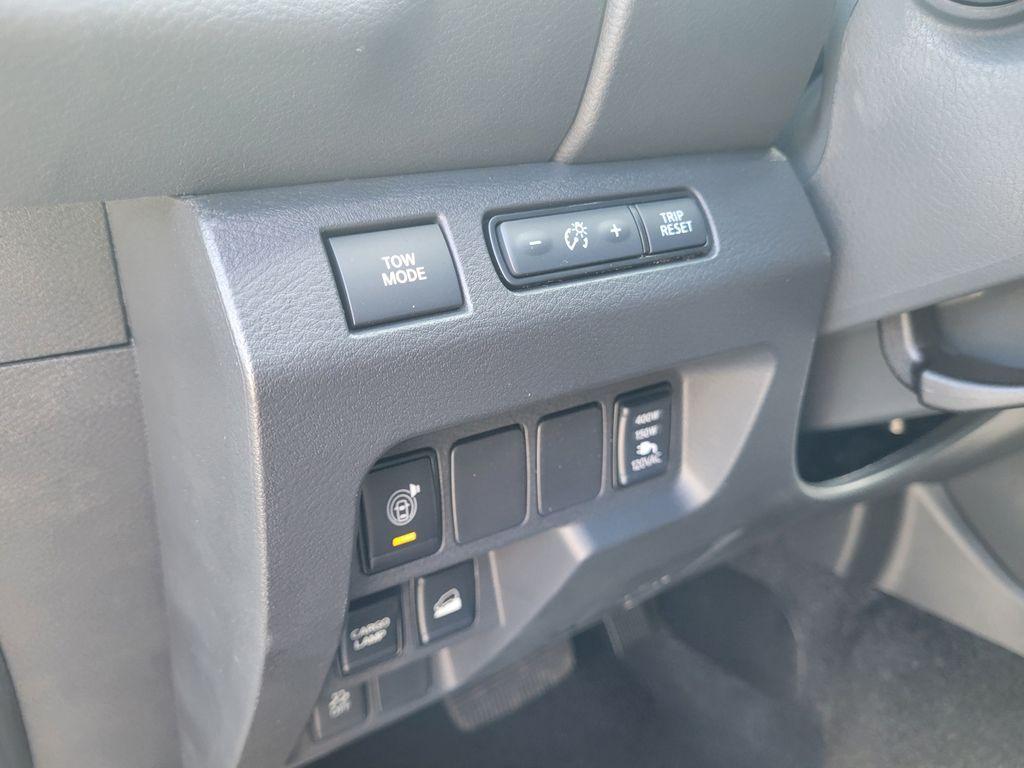 new 2025 Nissan Frontier car, priced at $44,425