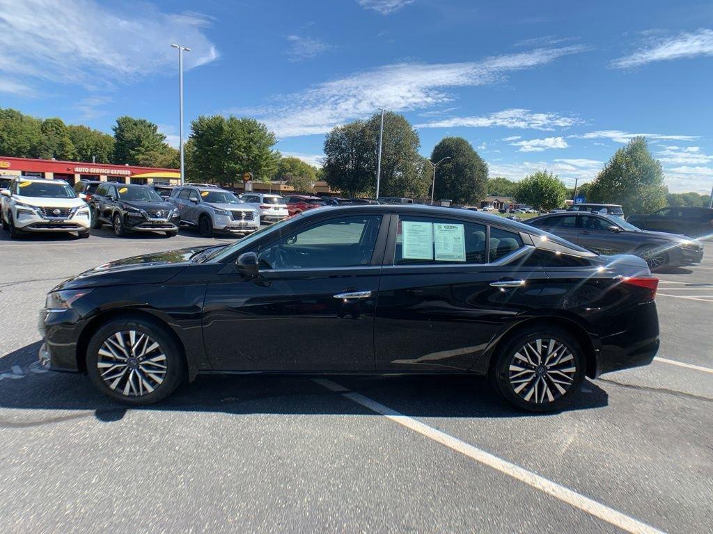 used 2025 Nissan Altima car, priced at $25,999