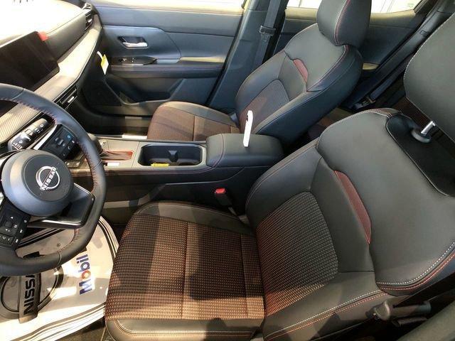 new 2025 Nissan Kicks car, priced at $29,455
