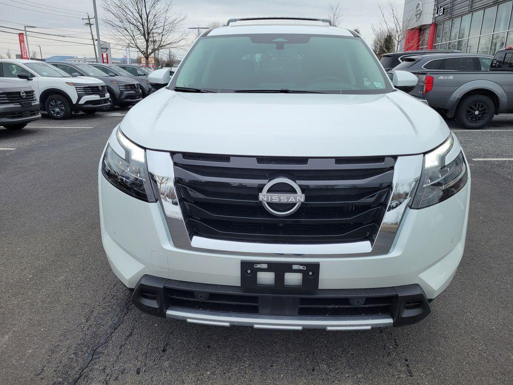 new 2025 Nissan Pathfinder car, priced at $46,022