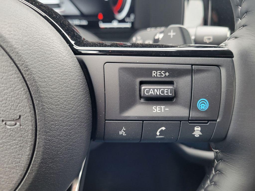 new 2025 Nissan Pathfinder car, priced at $46,022