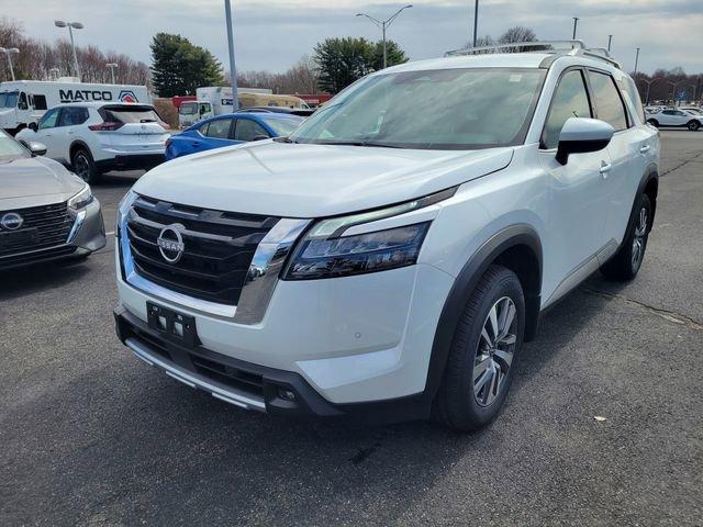 new 2025 Nissan Pathfinder car, priced at $47,885