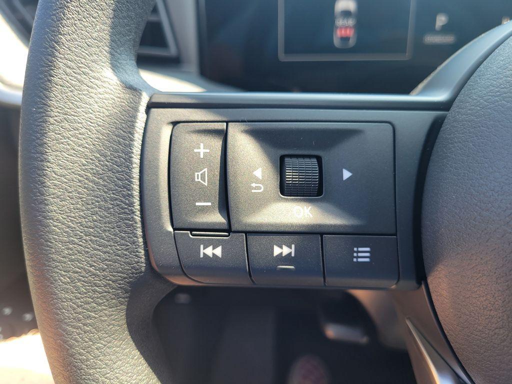 new 2025 Nissan Kicks car, priced at $27,880