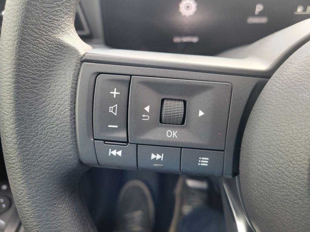 new 2025 Nissan Kicks car, priced at $27,435