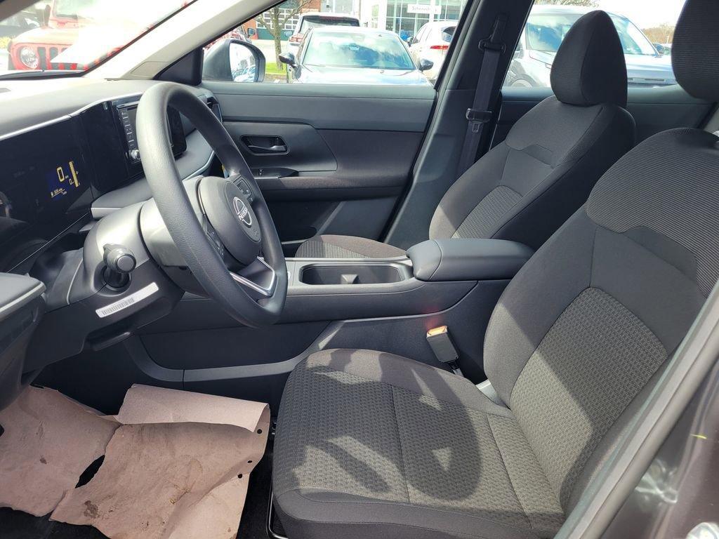 new 2025 Nissan Kicks car