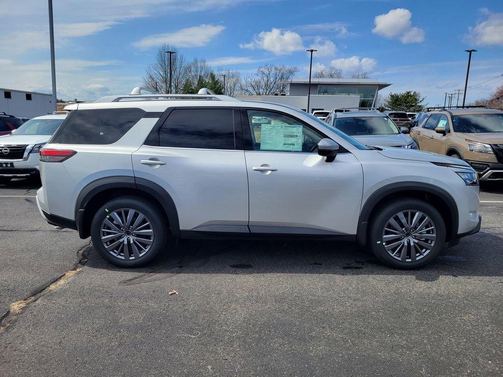new 2025 Nissan Pathfinder car, priced at $49,555