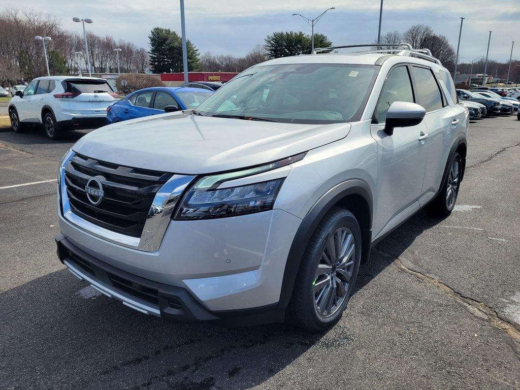 new 2025 Nissan Pathfinder car, priced at $49,555