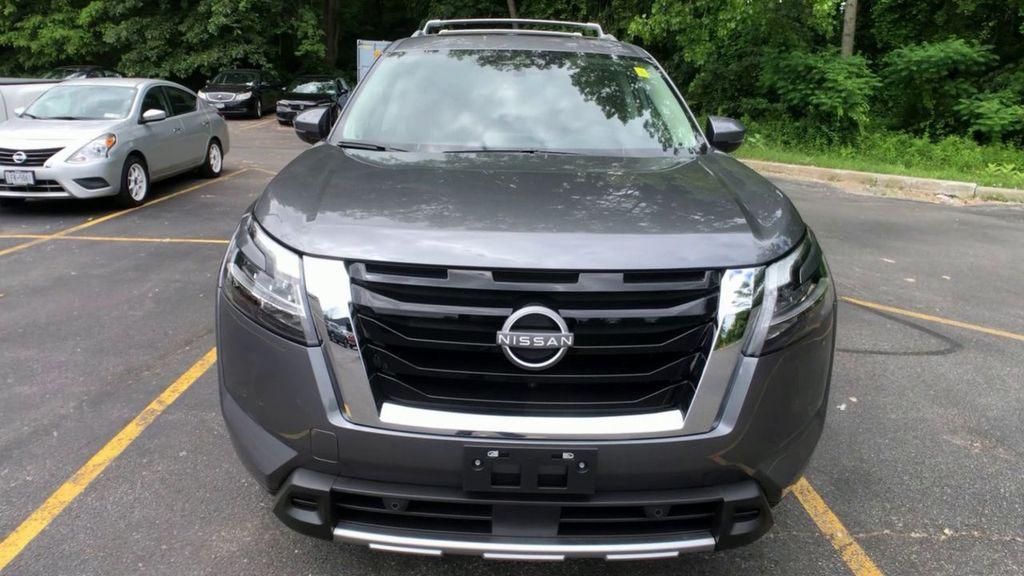 new 2025 Nissan Pathfinder car, priced at $49,925