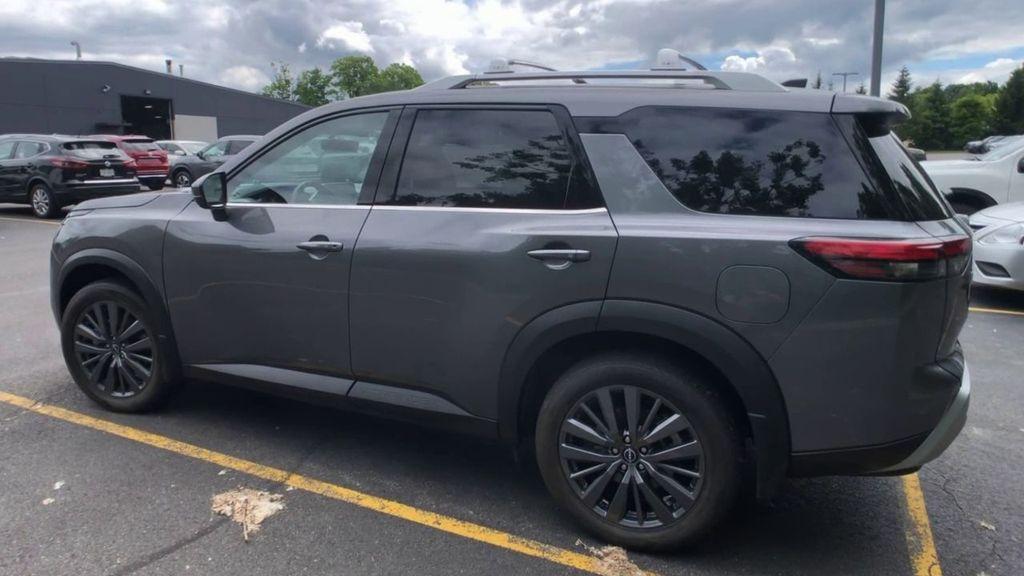 new 2025 Nissan Pathfinder car, priced at $49,925