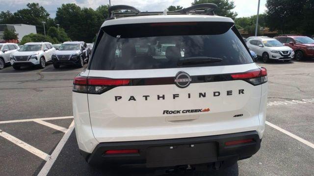 new 2024 Nissan Pathfinder car, priced at $42,700