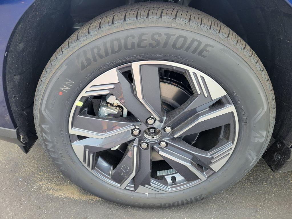 new 2025 Nissan Murano car, priced at $43,184