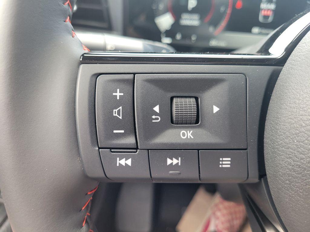 new 2025 Nissan Kicks car, priced at $31,715