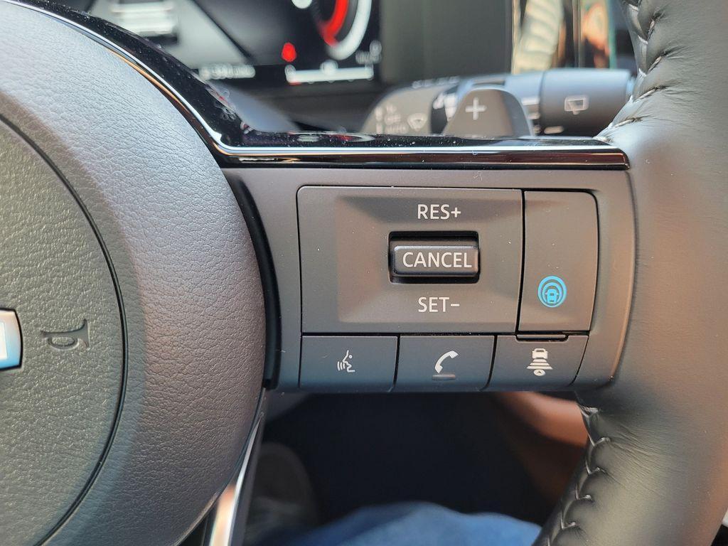 new 2025 Nissan Pathfinder car, priced at $46,109