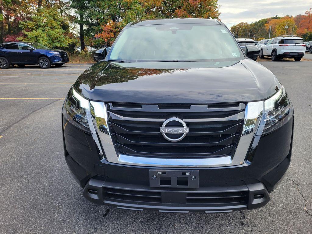 new 2025 Nissan Pathfinder car, priced at $38,090
