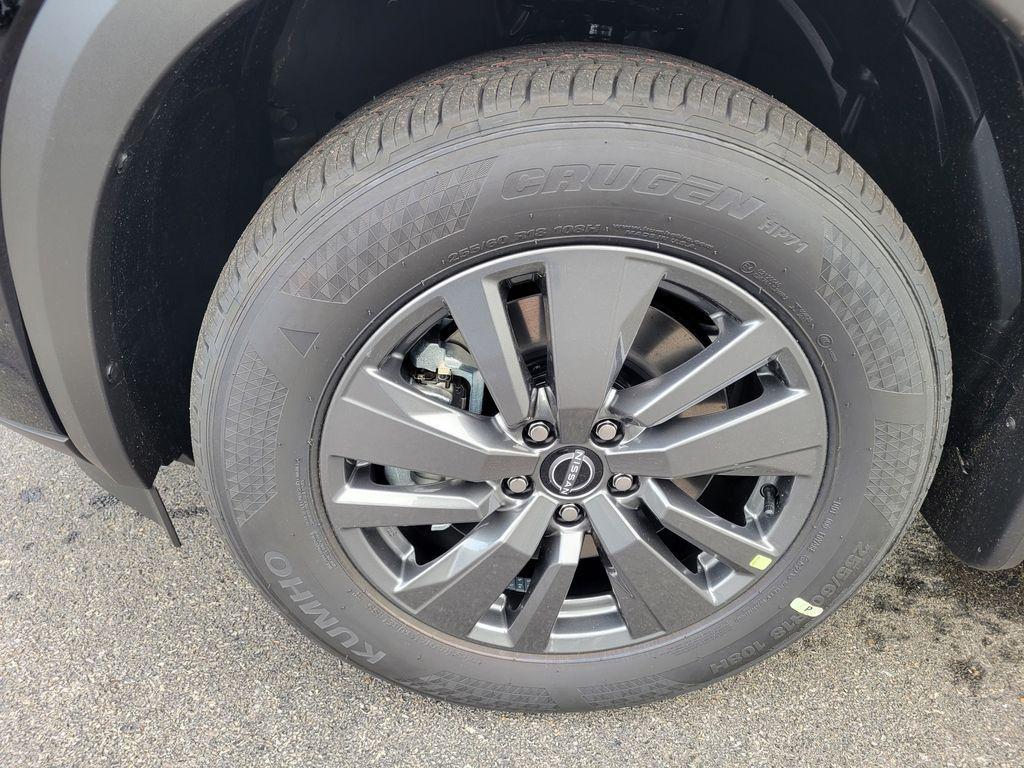 new 2025 Nissan Pathfinder car, priced at $38,090