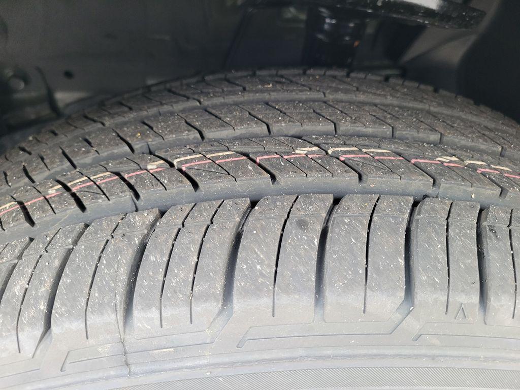 new 2025 Nissan Pathfinder car, priced at $38,090