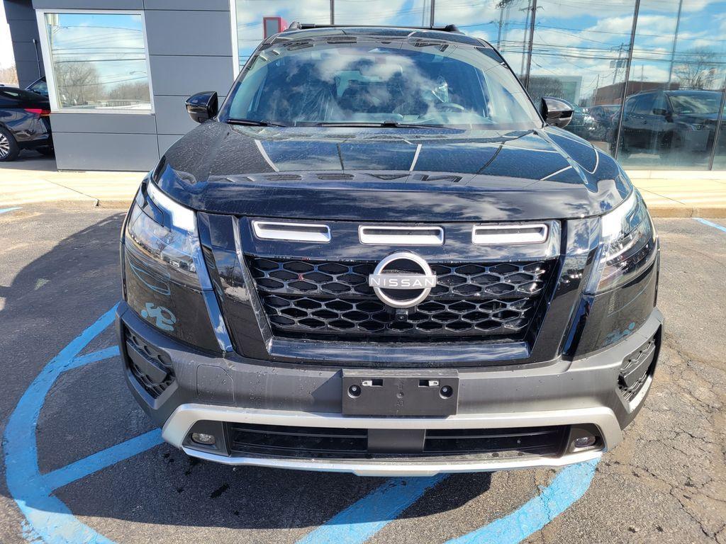 new 2025 Nissan Pathfinder car, priced at $44,175