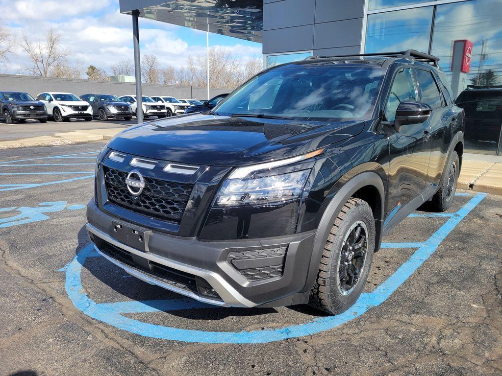 new 2025 Nissan Pathfinder car, priced at $44,175