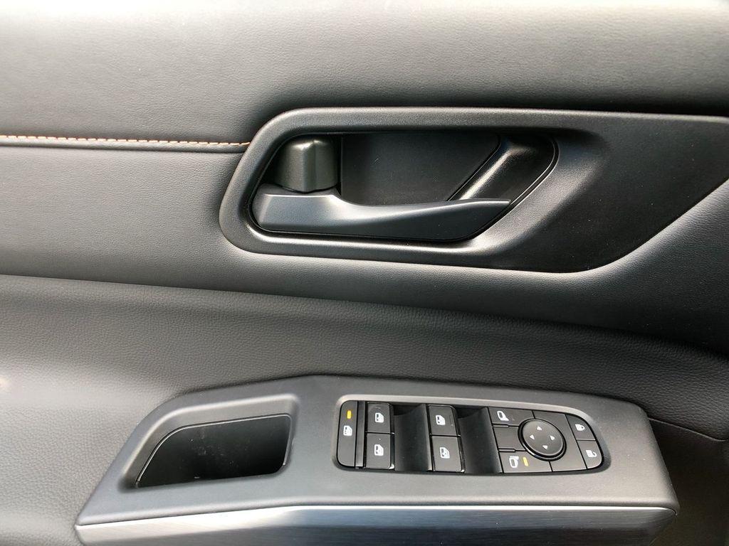 new 2025 Nissan Pathfinder car, priced at $44,175